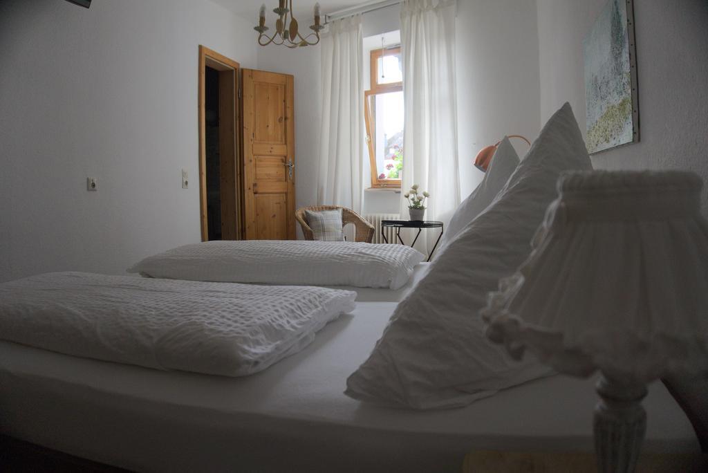 Hotel Garni Altes Winzerhaus Moselschaenke Гкоберн-Гондорф Экстерьер фото