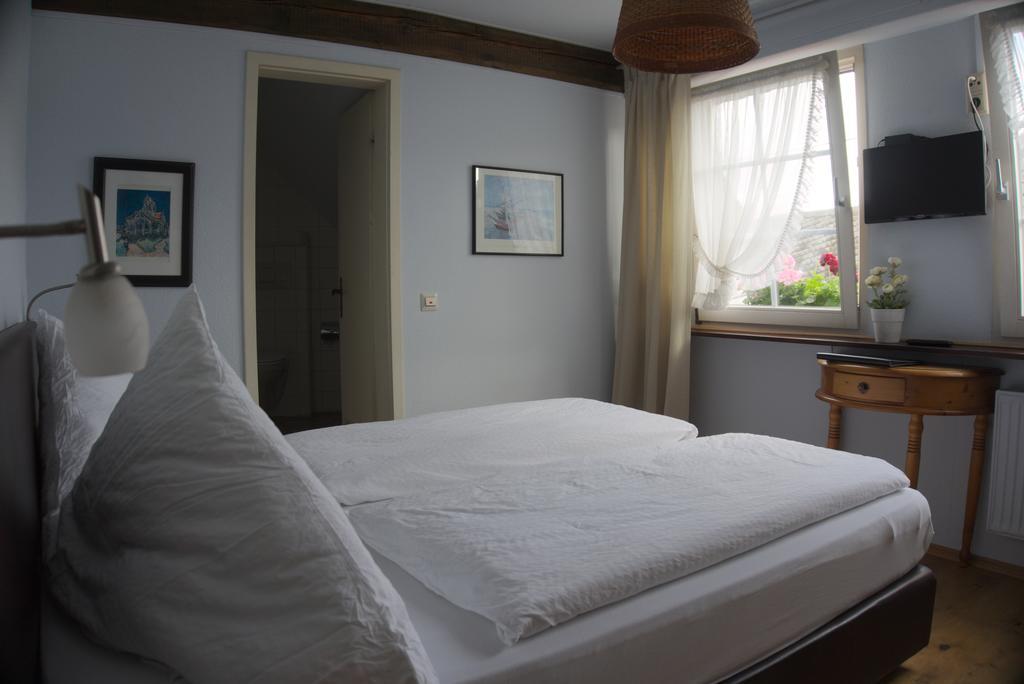 Hotel Garni Altes Winzerhaus Moselschaenke Гкоберн-Гондорф Экстерьер фото